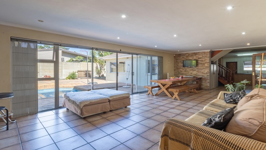 5 Bedroom Property for Sale in Northgate Western Cape